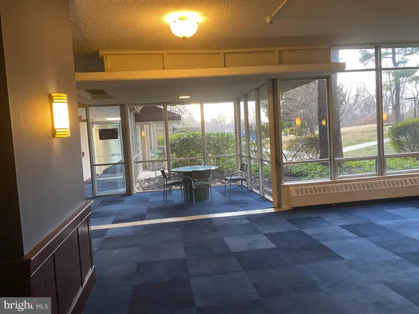 a view of livingroom with furniture