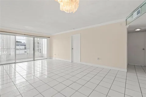 $175,000 | 8350 Sands Point Boulevard, Unit E309, Tamarac, FL 33321