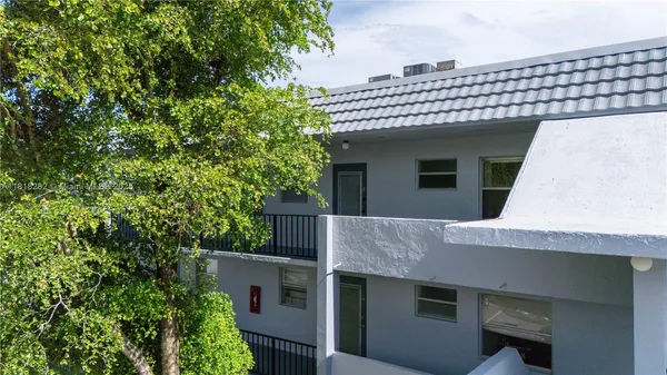 $175,000 | 8350 Sands Point Boulevard, Unit E309, Tamarac, FL 33321