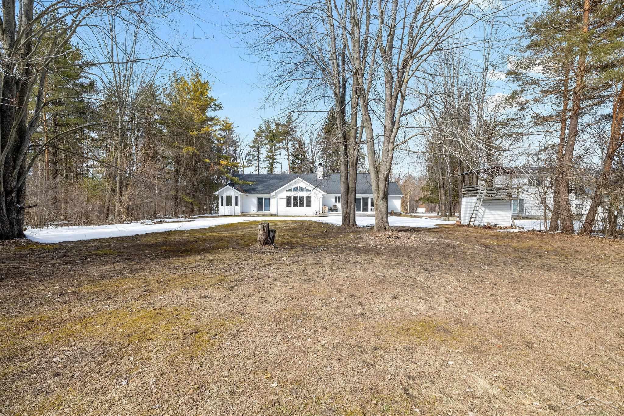 11637 West Freeland Road Freeland, MI 48623 - Photo 51 of 56 50103548-50.JPG