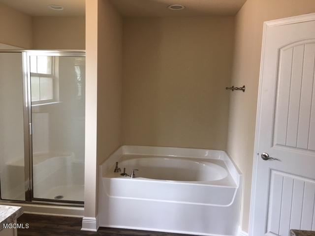 6881 Biddix Evans Road Ocean Springs, MS 39564 - Photo 8 of 14 image