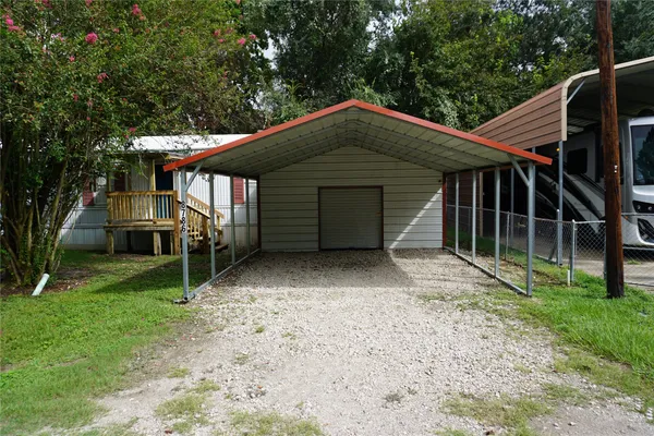 $1,295 | 8786 Scarlet Oak, Willis, TX 77318