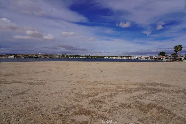 $185,000 | 27160 Vista, Unit 38, Helendale, CA 92342