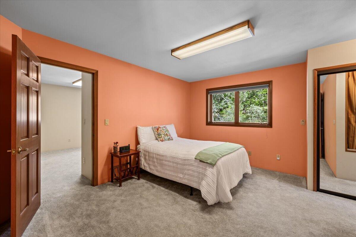 2267 Old Military Road Central Point, OR 97502 - Photo 22 of 39