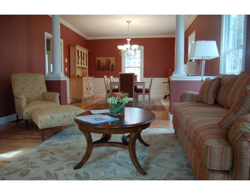 15 Liberty Road Bedford, MA 01730 - Photo 4 of 17 Gallery Image 4