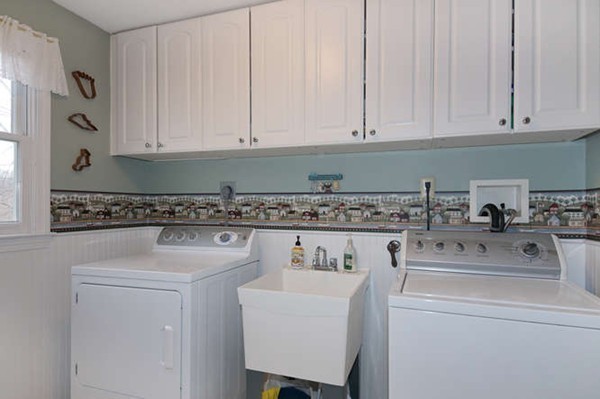 8 Nevada Road Tyngsborough, MA 01879 - Photo 11 of 27