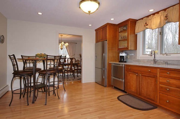 8 Nevada Road Tyngsborough, MA 01879 - Photo 4 of 27