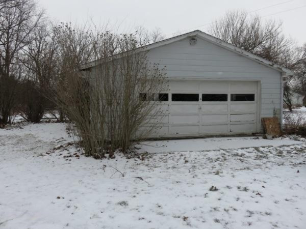 940 Stockwell Road Quincy, MI 49082 - Photo 2 of 13 IMG_3345