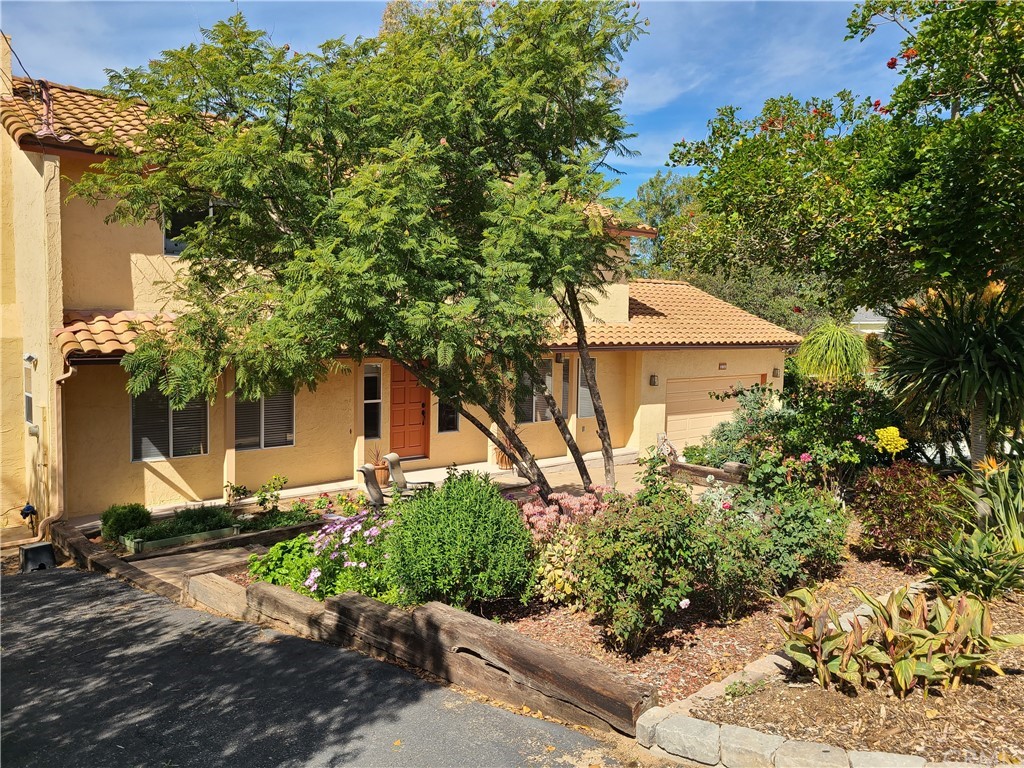 a house view with a outdoor space