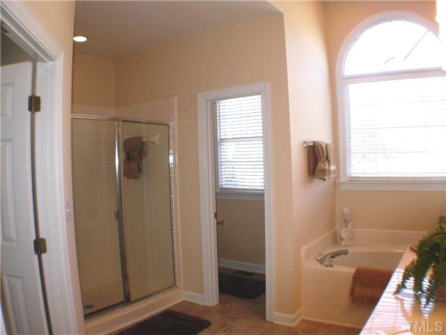3524 La Costa Way Raleigh, NC 27610 - Photo 19 of 25 Private water closet and HUGE walk-in closet!