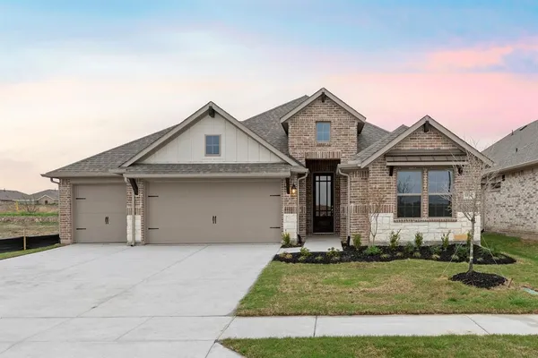 $399,960 | 3819 Brewster Lane, Royse City, TX 75189