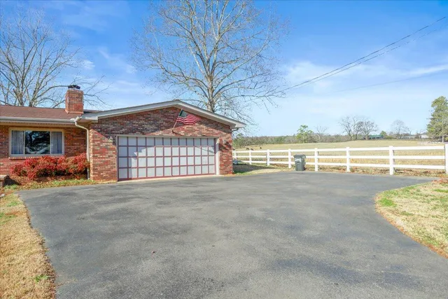 $399,000 | 2498 341st Highway South, Chickamauga, GA 30707