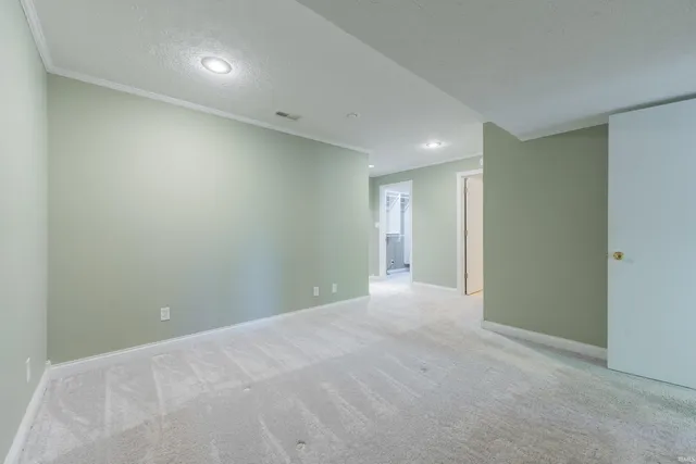 $2,100 | 657 East Heather Drive, Bloomington, IN 47401