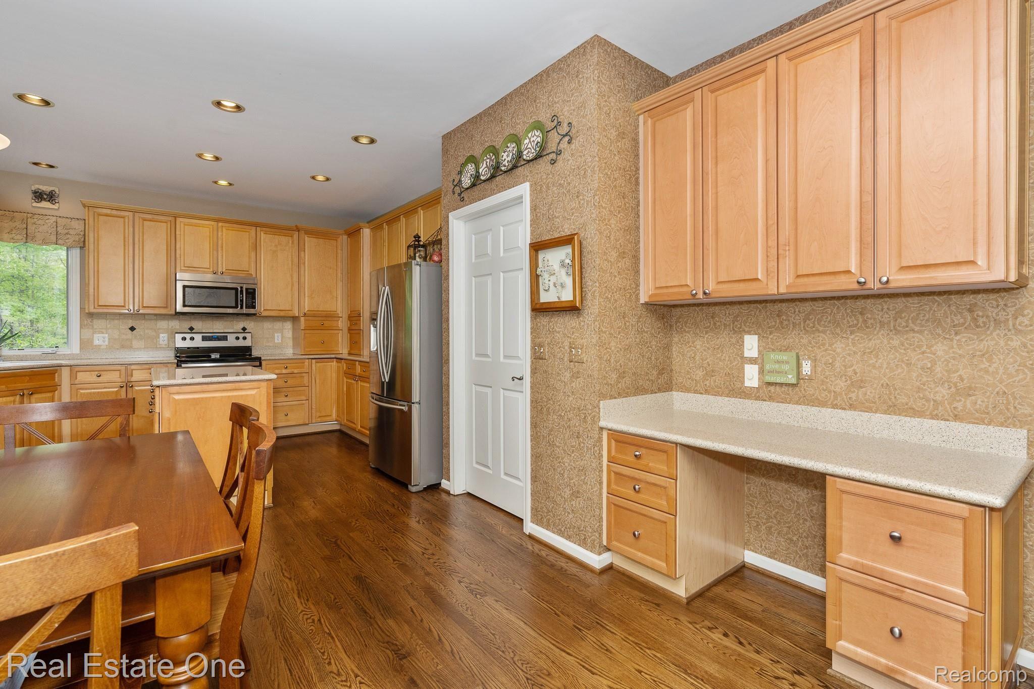 1177 Chesapeake Rochester, MI 48307 - Photo 26 of 63 Chesapeake MLS-W025.jpg