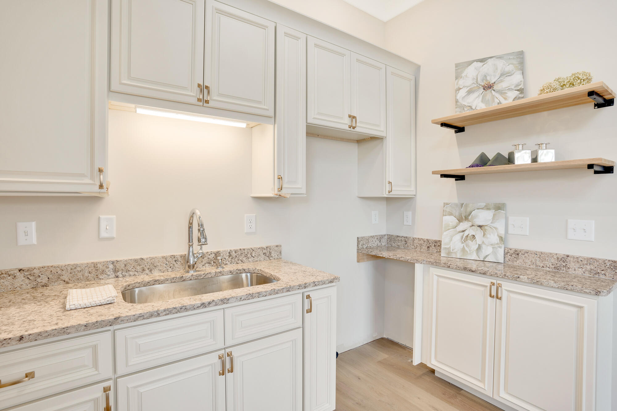 1105 South Hickory Street, Unit 103 Chattanooga, TN 37404 - Photo 14 of 27 1105-S-Hickory-MLS-Photos-12