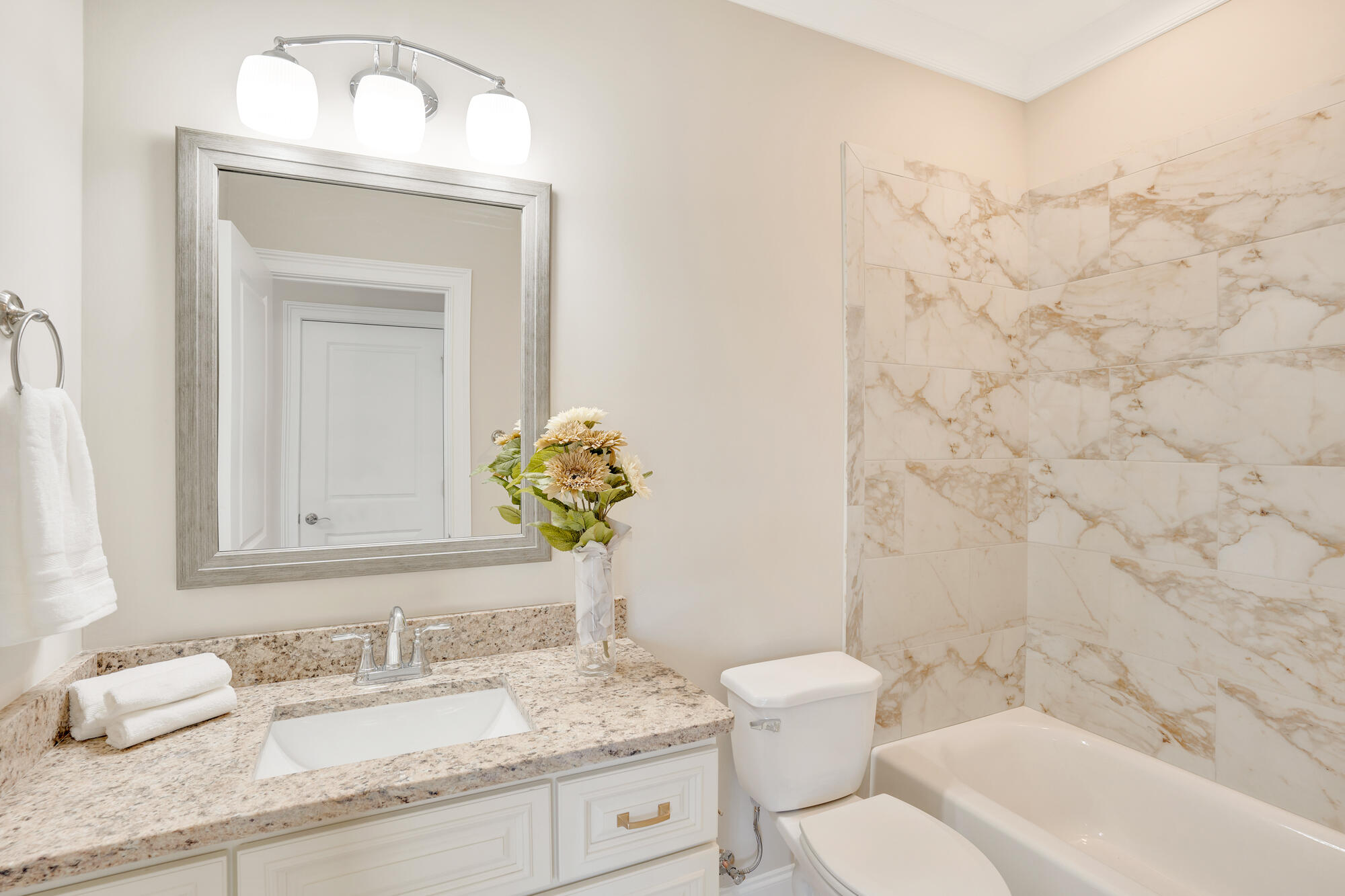 1105 South Hickory Street, Unit 103 Chattanooga, TN 37404 - Photo 15 of 27 1105-S-Hickory-MLS-Photos-13