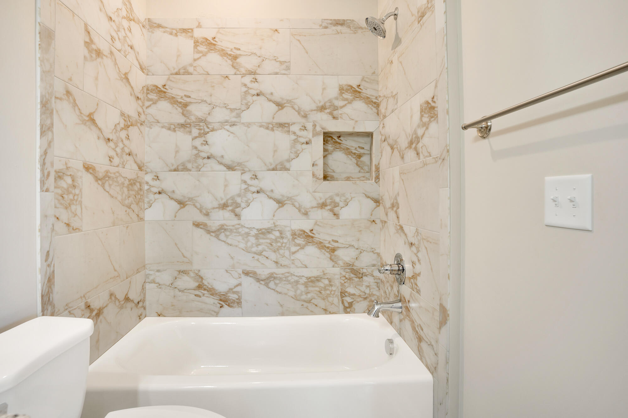 1105 South Hickory Street, Unit 103 Chattanooga, TN 37404 - Photo 17 of 27 1105-S-Hickory-MLS-Photos-15