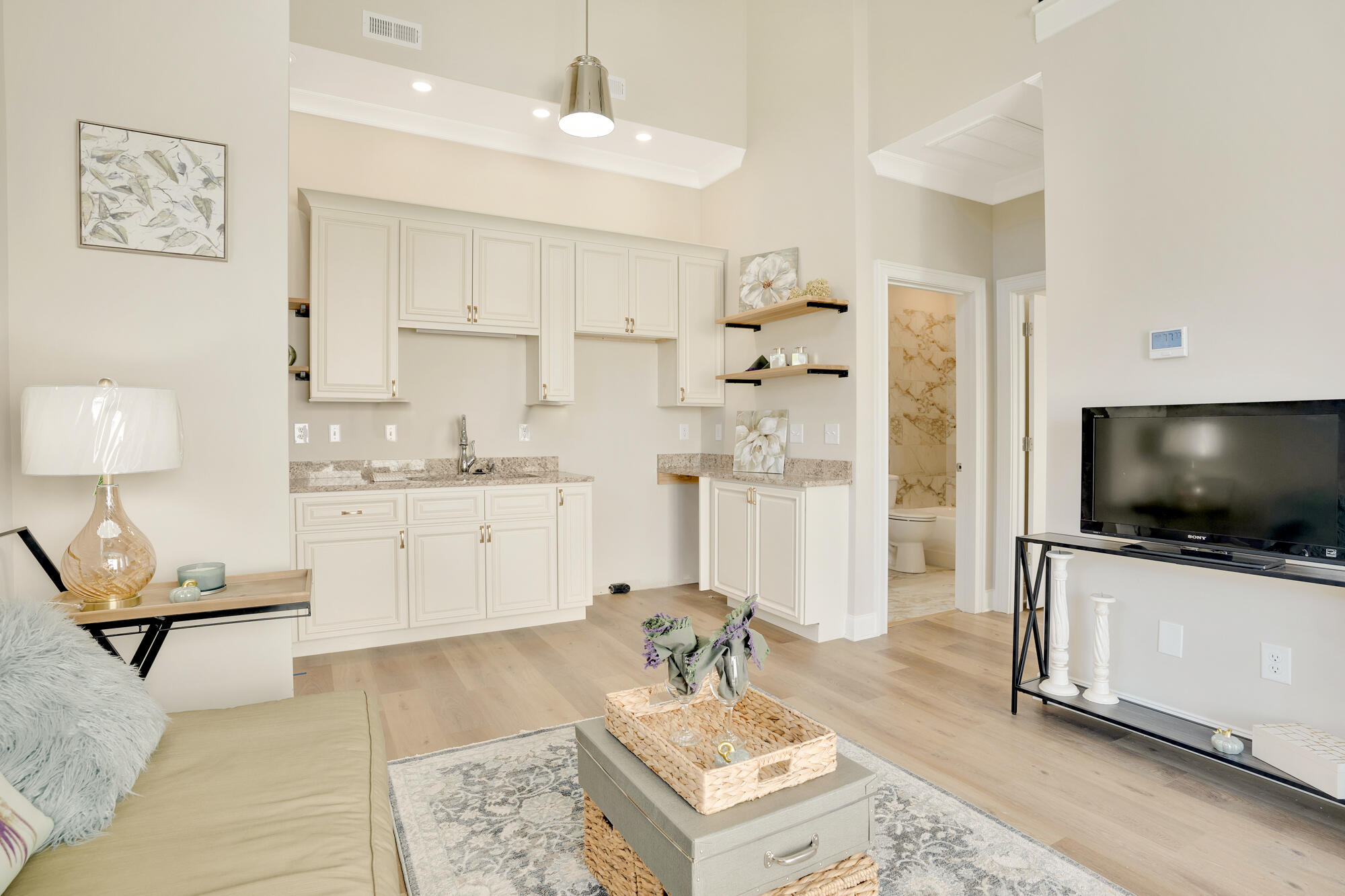 1105 South Hickory Street, Unit 103 Chattanooga, TN 37404 - Photo 10 of 27 1105-S-Hickory-MLS-Photos-8