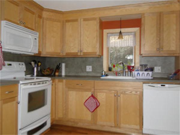 104 Hamilton Street Saugus, MA 01906 - Photo 4 of 17 Gallery Image 4