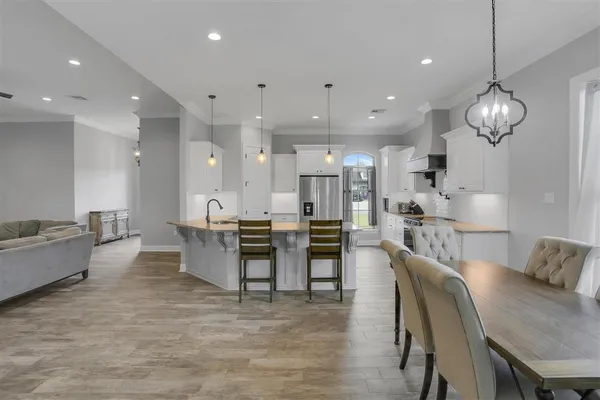 $369,000 | 610 Woodland Street, Iowa, LA 70647