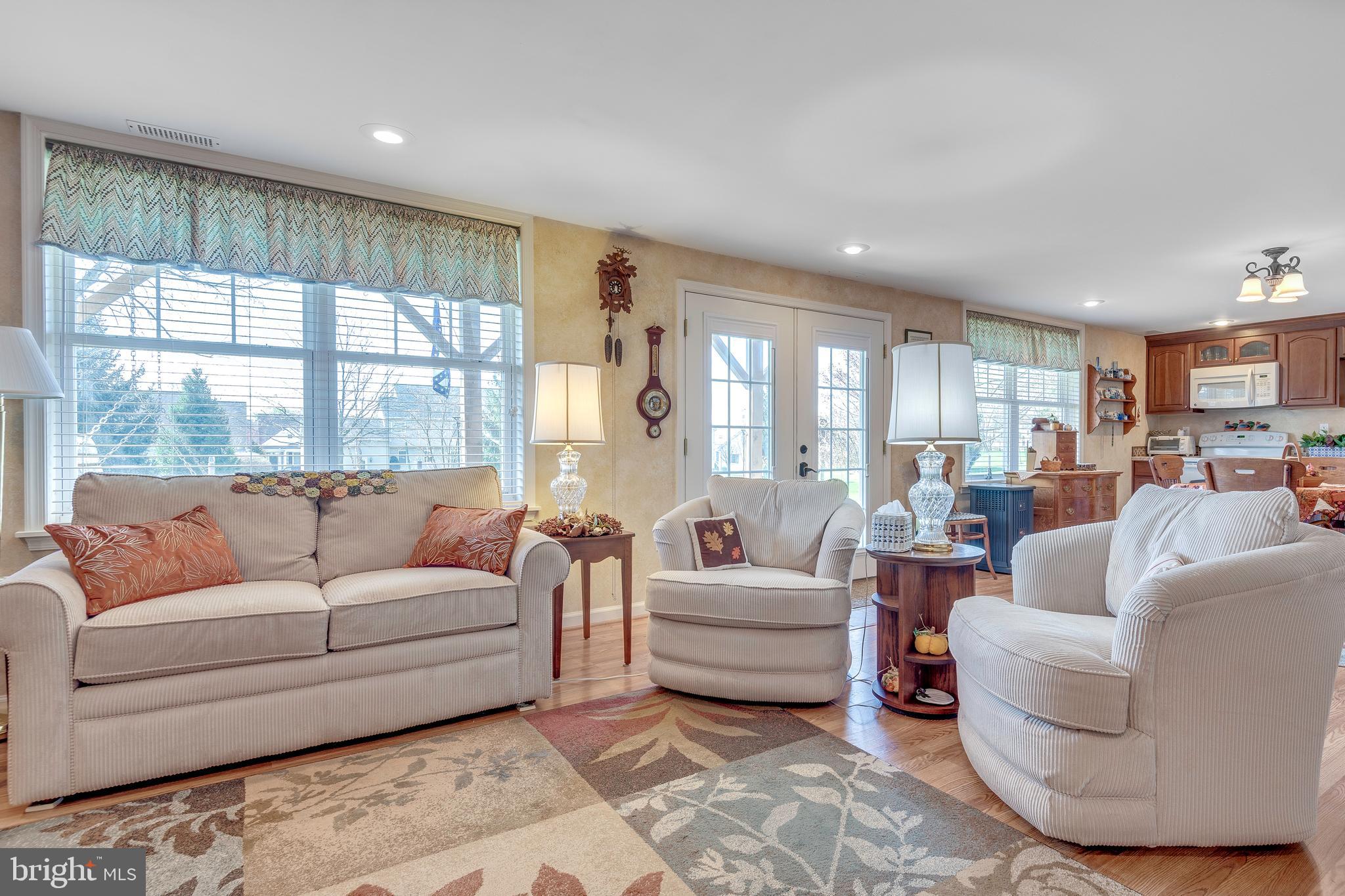 1225 Brighton Avenue Lititz, PA 17543 - Photo 40 of 74 living room