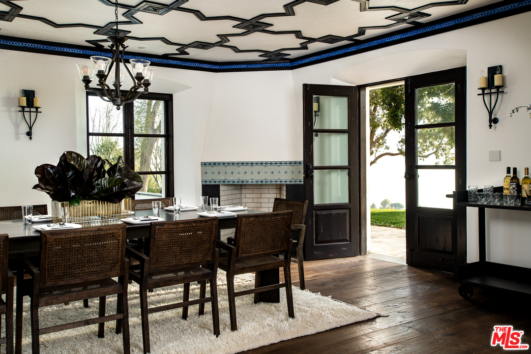 17 Crest Road East Rolling Hills, CA 90274 - Photo 15 of 31