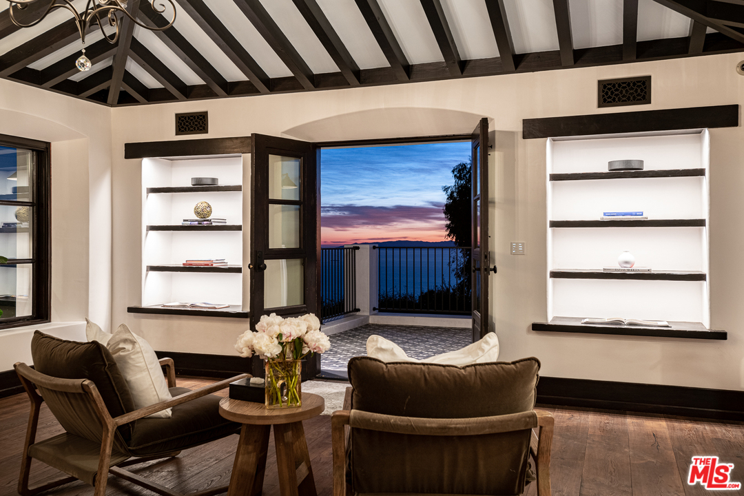 17 Crest Road East Rolling Hills, CA 90274 - Photo 19 of 31