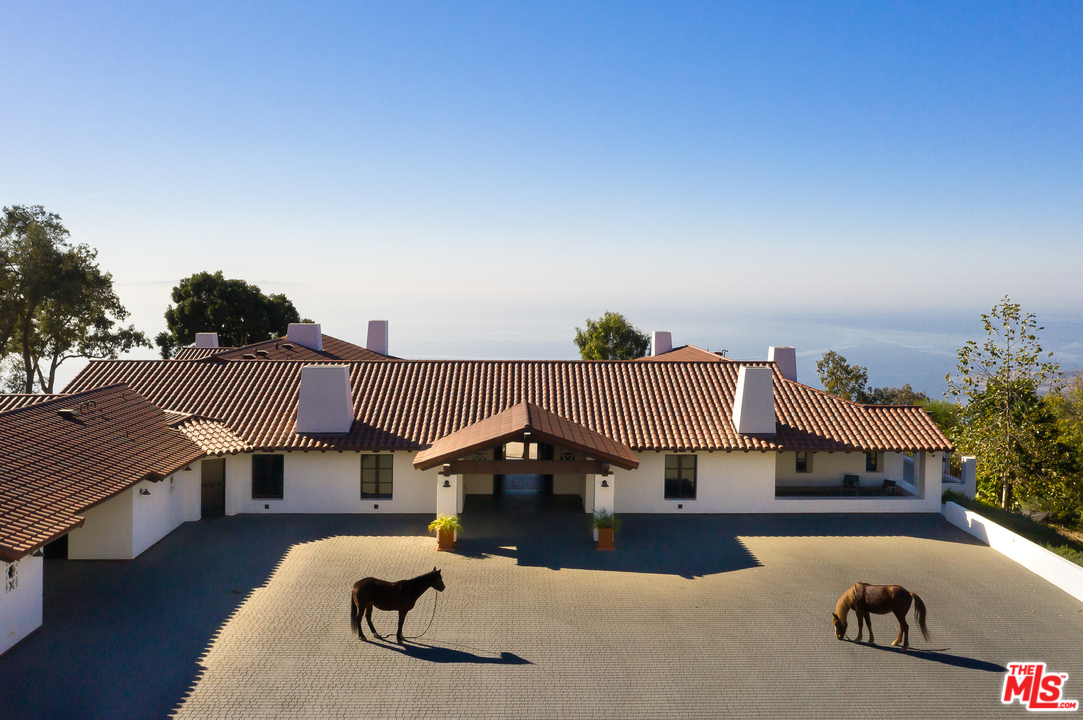 17 Crest Road East Rolling Hills, CA 90274 - Photo 9 of 31
