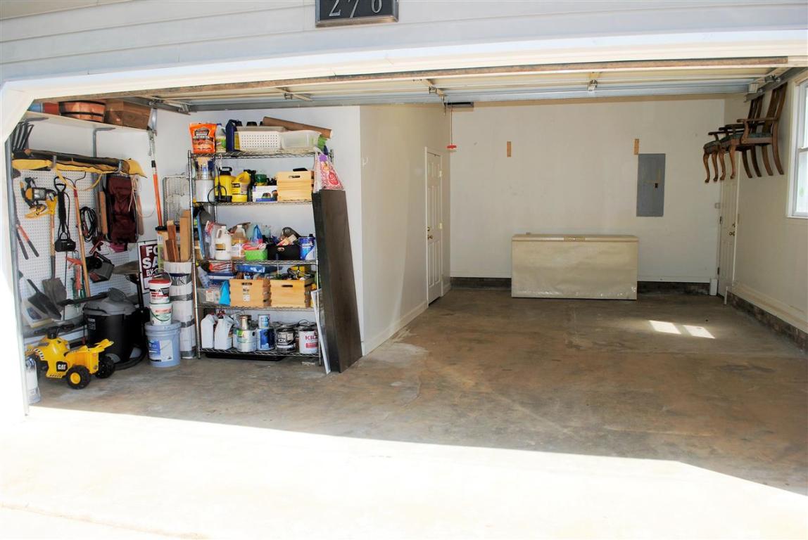 2706 Locust Hill Road Taylors, SC 29687 - Photo 7 of 32 Gallery Image 7