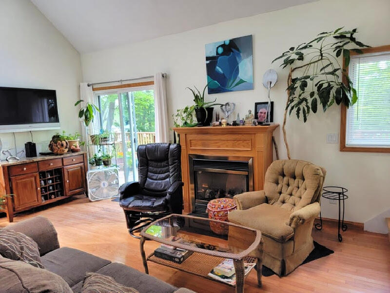 426 Main Street, Unit C/A/B Springvale, ME 04083 - Photo 11 of 79 3 Living room