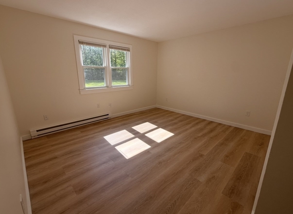 81 Old Amherst Road Belchertown, MA 01007 - Photo 6 of 8