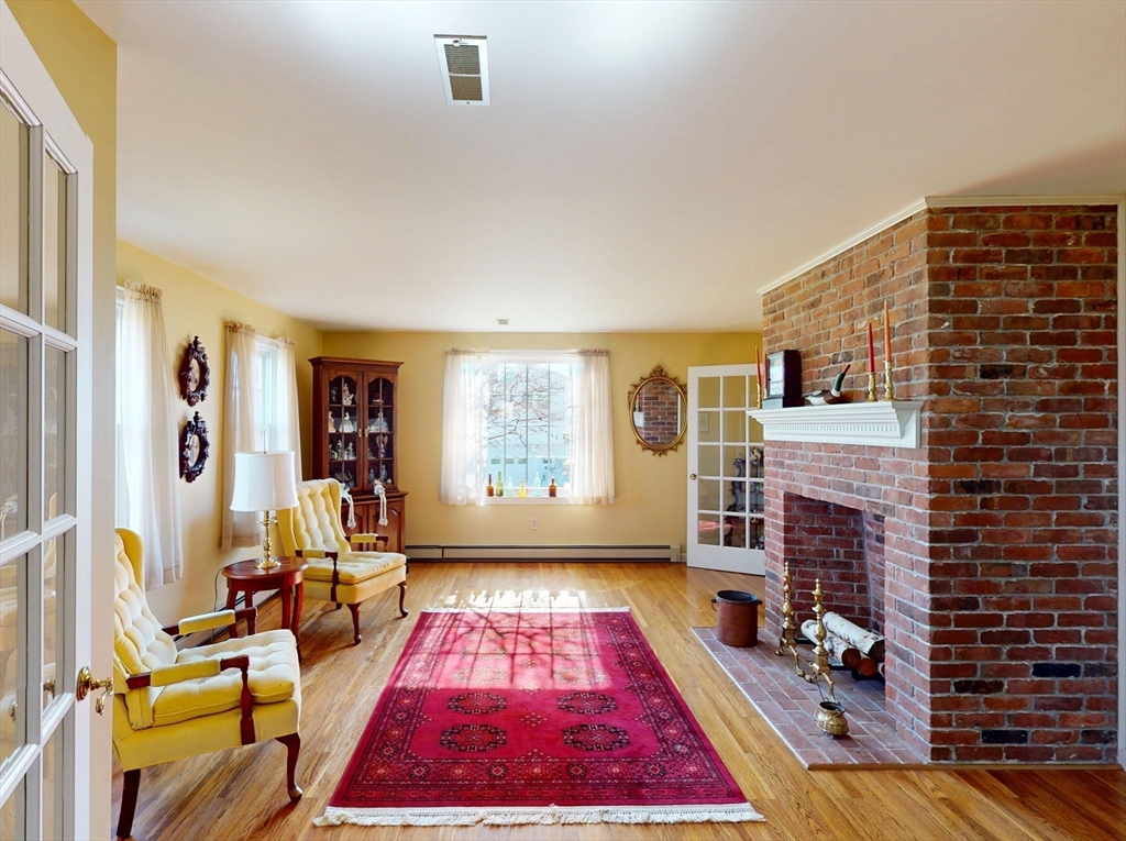 101 Plain Road Deerfield, MA 01373 - Photo 13 of 41