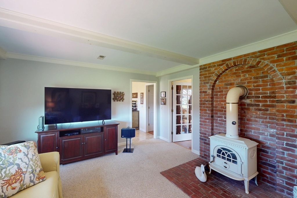 101 Plain Road Deerfield, MA 01373 - Photo 19 of 41