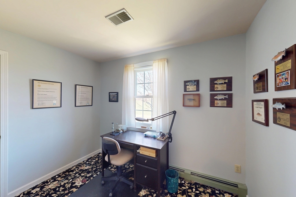 101 Plain Road Deerfield, MA 01373 - Photo 22 of 41