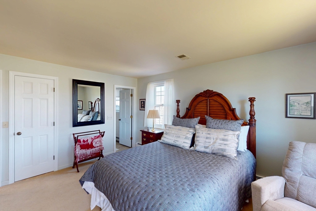 101 Plain Road Deerfield, MA 01373 - Photo 28 of 41