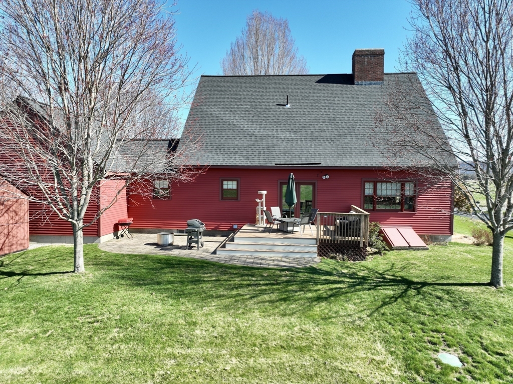 101 Plain Road Deerfield, MA 01373 - Photo 34 of 41