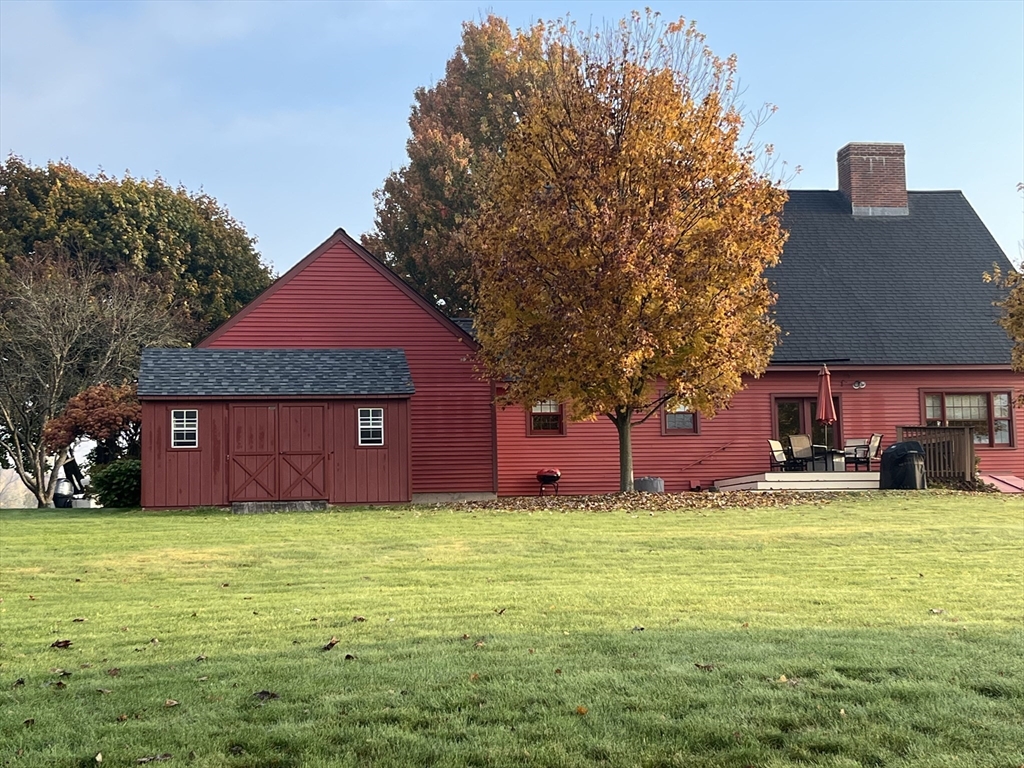 101 Plain Road Deerfield, MA 01373 - Photo 36 of 41