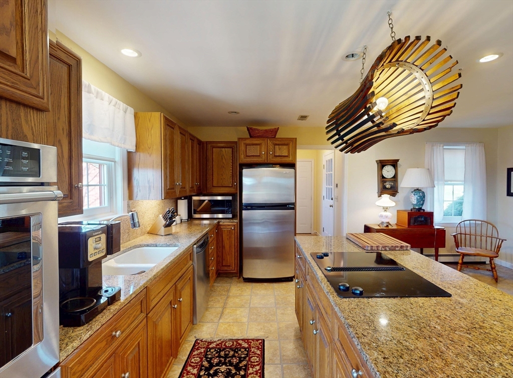 101 Plain Road Deerfield, MA 01373 - Photo 8 of 41