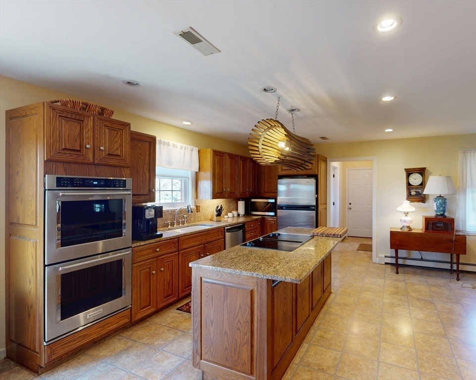 101 Plain Road Deerfield, MA 01373 - Photo 9 of 41