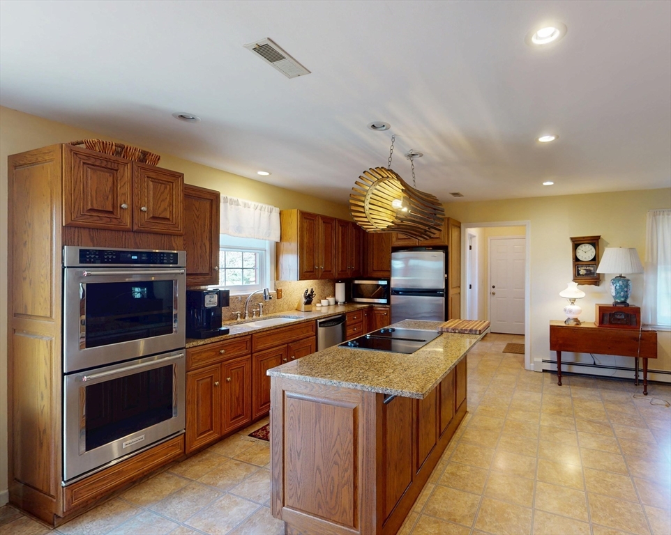 101 Plain Road Deerfield, MA 01373 - Photo 9 of 41