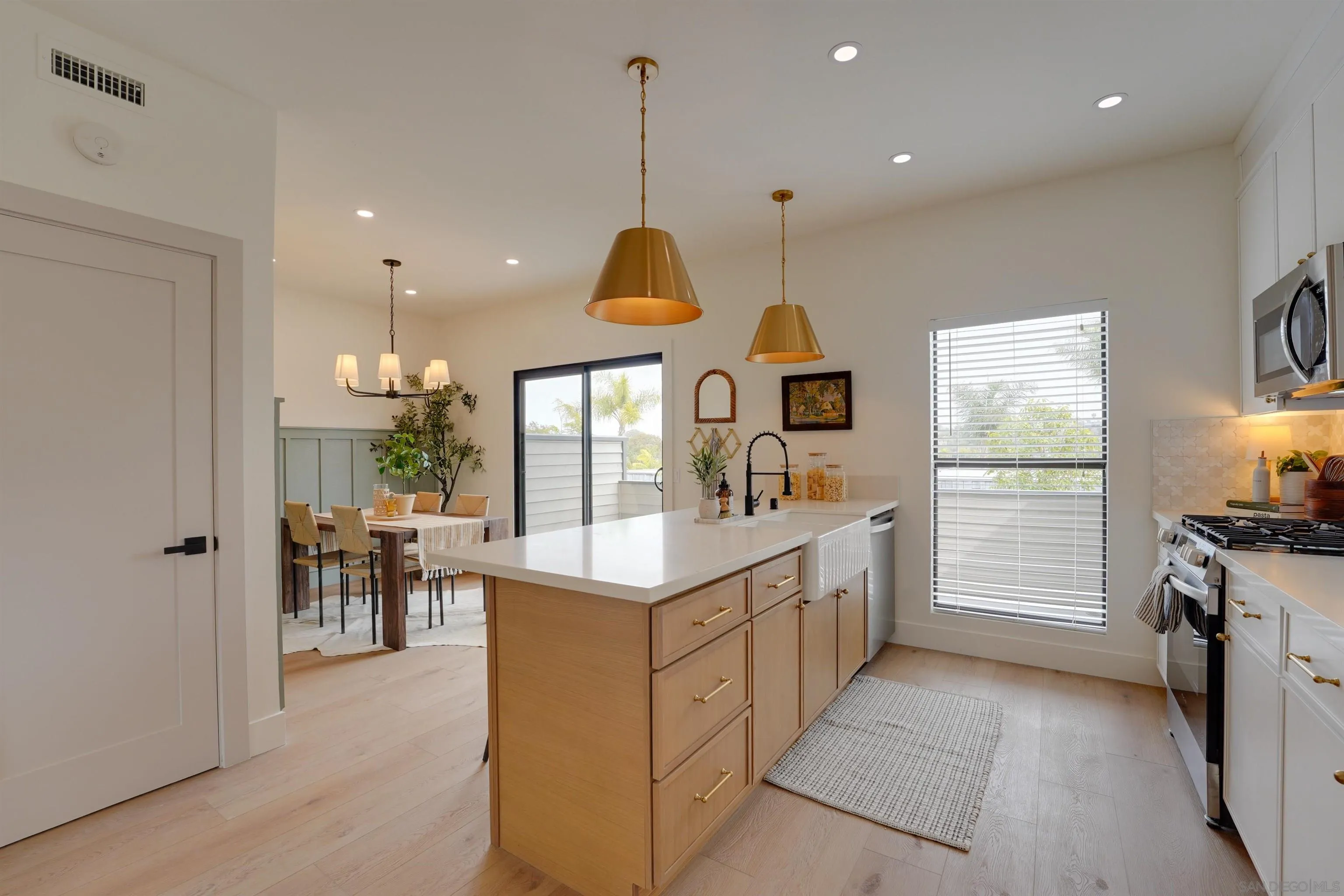 159 Grandview Street Encinitas, CA 92024 - Photo 16 of 46 Gallery Image 16