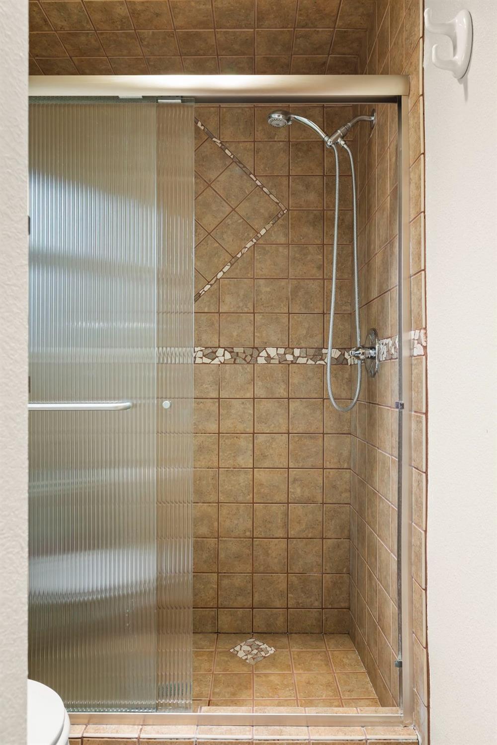 150 North Donna Street Oak View, CA 93022 - Photo 26 of 47 a bathroom with a shower