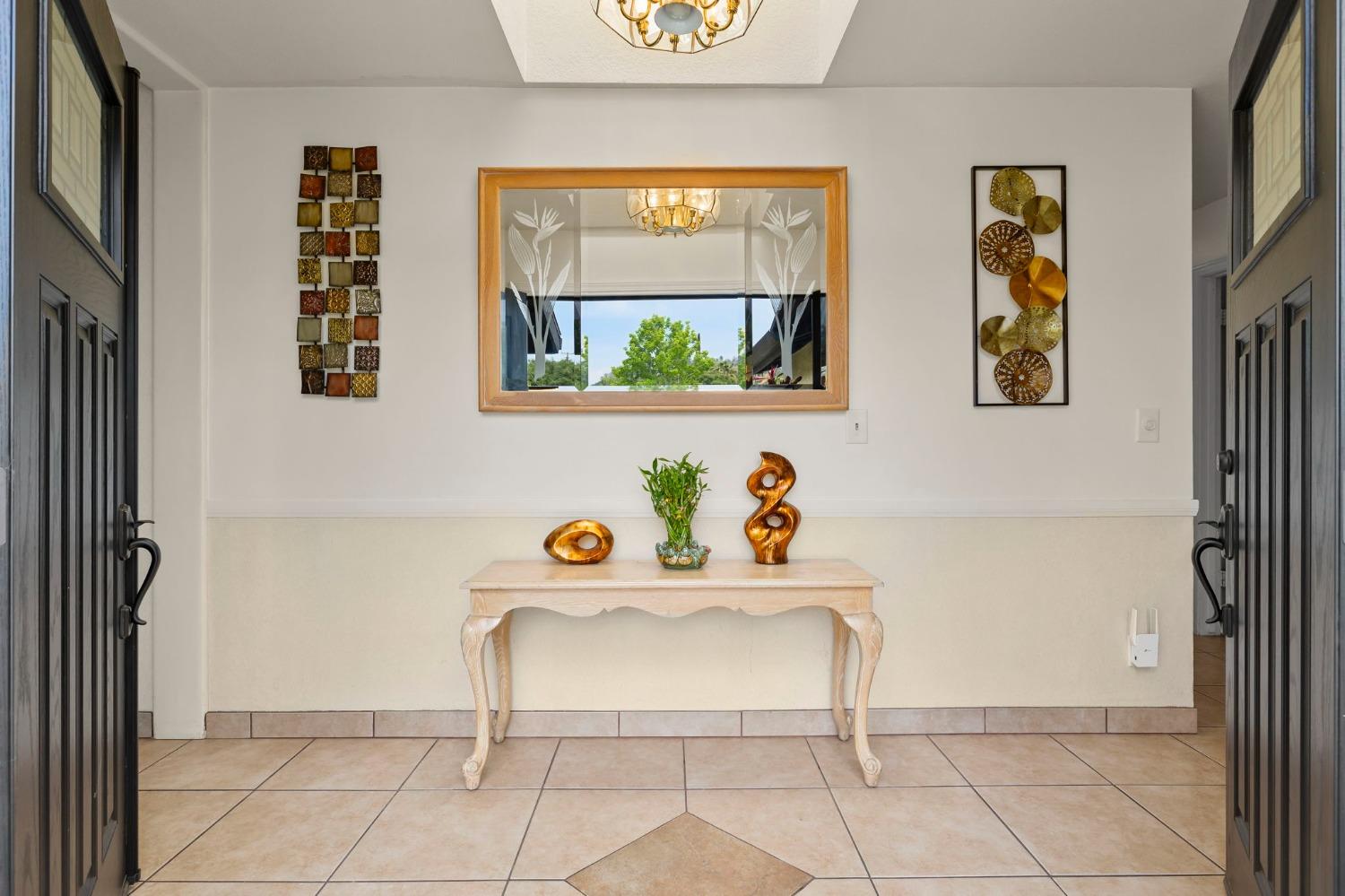 150 North Donna Street Oak View, CA 93022 - Photo 7 of 47 a window with a painting on the wall