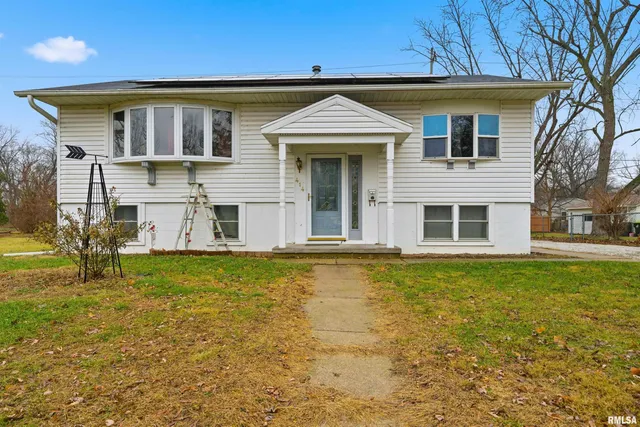 $174,900 | 414 West Placher Court, Chillicothe, IL 61523