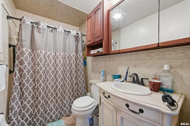 $174,900 | 414 West Placher Court, Chillicothe, IL 61523