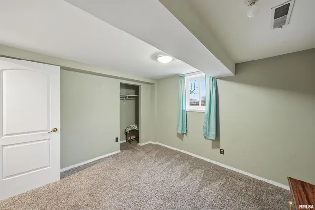 $174,900 | 414 West Placher Court, Chillicothe, IL 61523