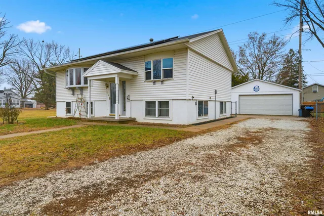 $174,900 | 414 West Placher Court, Chillicothe, IL 61523