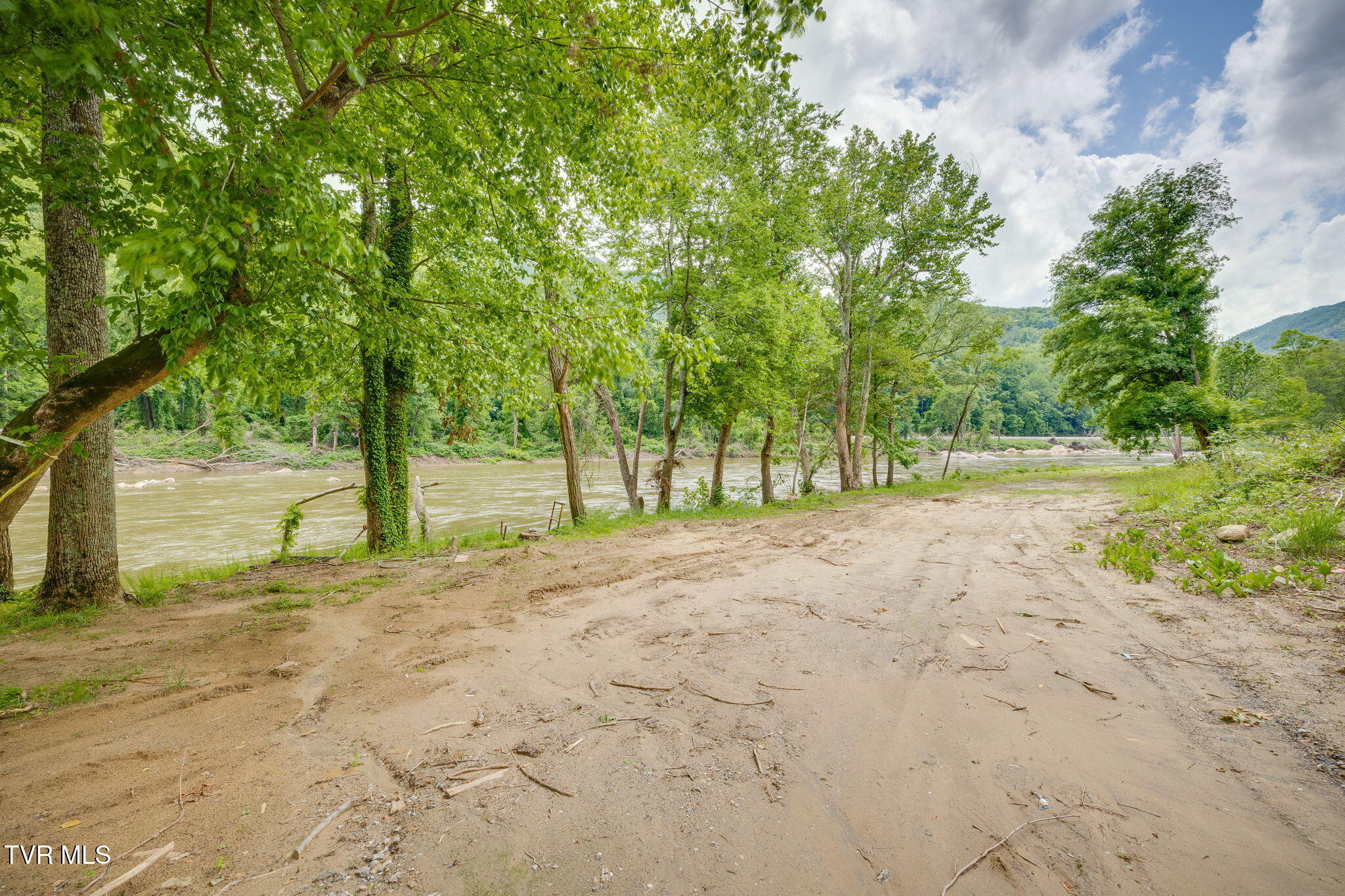 2191 East Highway 25 70 Del Rio, TN 37727 - Photo 5 of 23 102