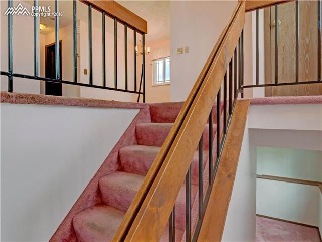 4462 Fenton Road Colorado Springs, CO 80916 - Photo 3 of 26
