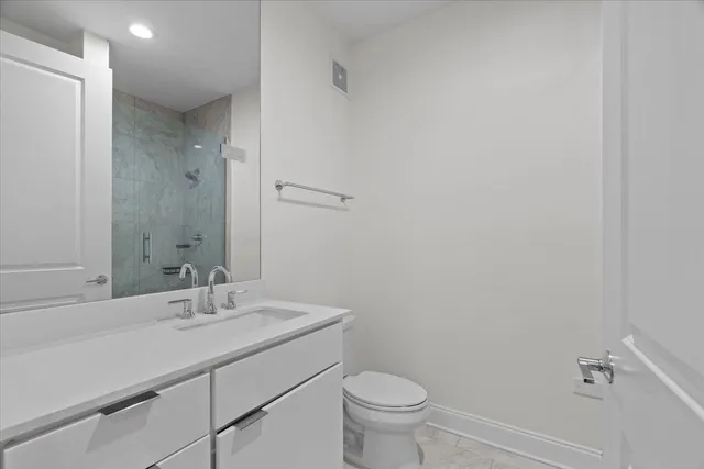 $575,000 | 717 Riverside Drive, Unit 906, Memphis, TN 38103